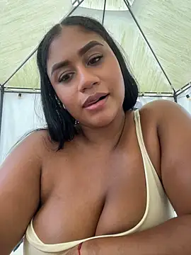 NayTorres 라이브 XXX 채팅