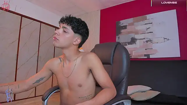 Naughty_BoyW: απευθείας συνομιλία ΧΧΧ