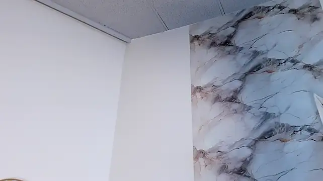 Онлайн чат XXX Maddyluxe