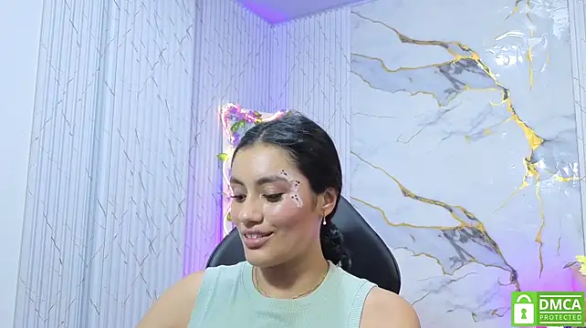 Chat +18 de PEACHY_TAY ao vivo
