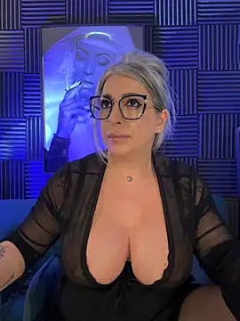 Little_Naughty30 Live XXX-Chat