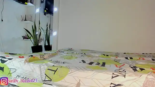 Saravy_Blandon élő XXX-chatje