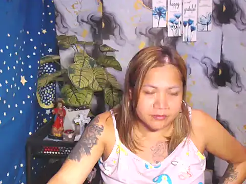 NorahMOREE Live XXX-Chat