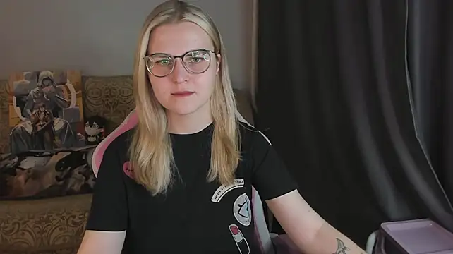 Chat +18 de MissBrightShine ao vivo