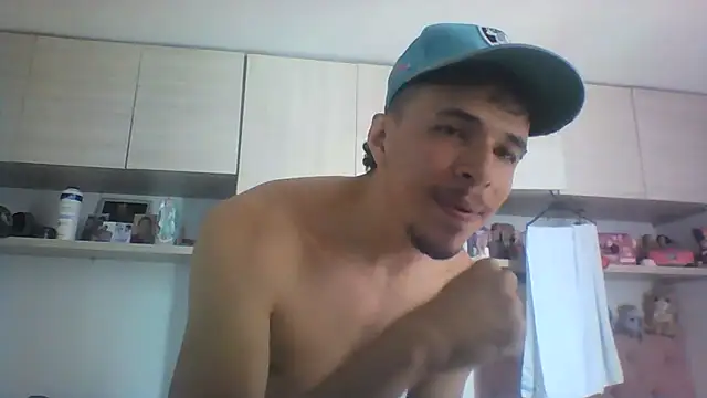 Keeny16 Live XXX-chat