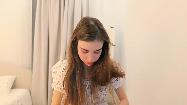 astralmira's Live XXX Chat