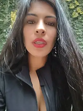 دردشة Astrid-- الجنسية المباشرة