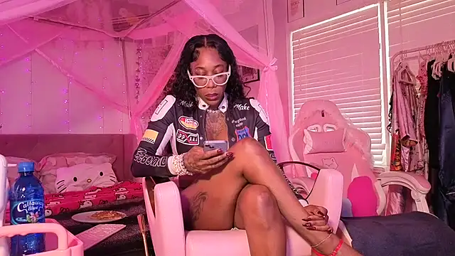 VixenCapri 라이브 XXX 채팅