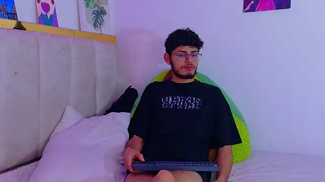 Chat +18 de Zaylune ao vivo
