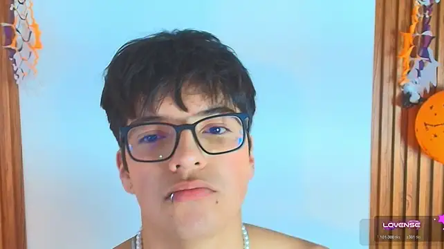 Czat XXX na żywo – Milo_Wolff