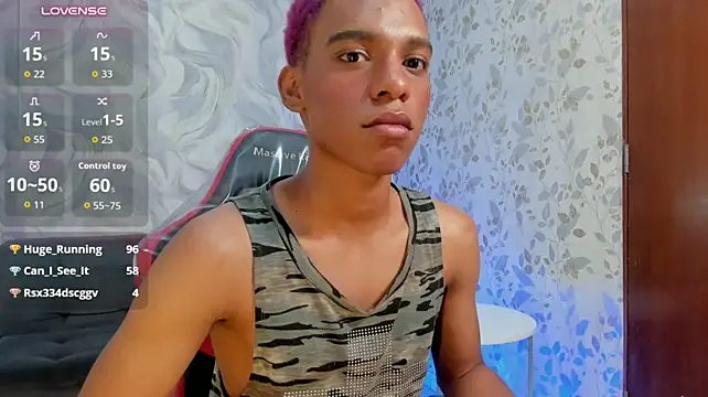 Chat +18 de luccas_lowee ao vivo