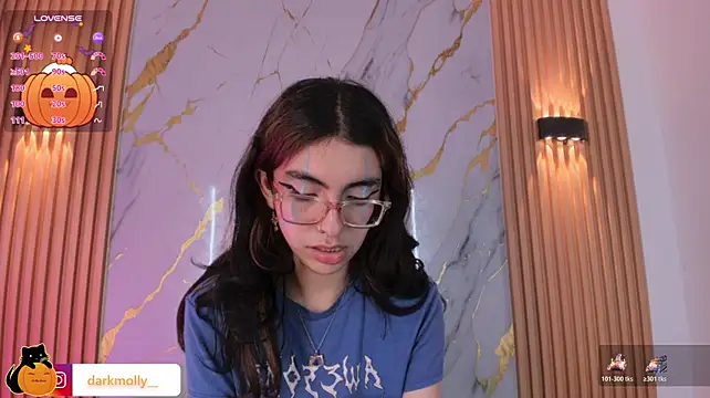 Molly_A's Live XXX Chat