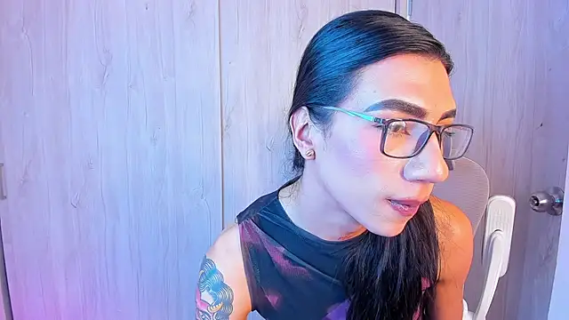 Chatroom XXX en direct de sofiaa_grey_
