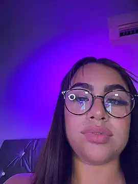 Chat XXX ao vivo de Aliceroys__