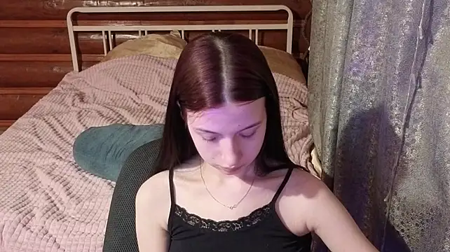 AlicePowells live XXX chat