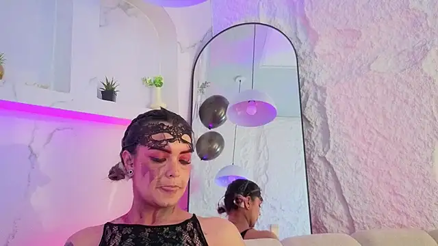 zarcasutra_t's Live XXX Chat