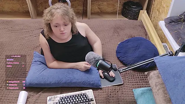 MiniNatalie live XXX chat
