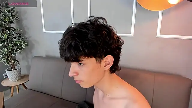Chatroom XXX en direct de Phineas_Flynn_