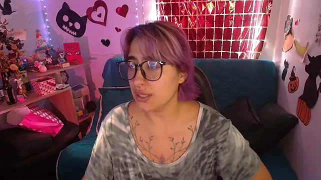 Miacatsito3's Live XXX Chat