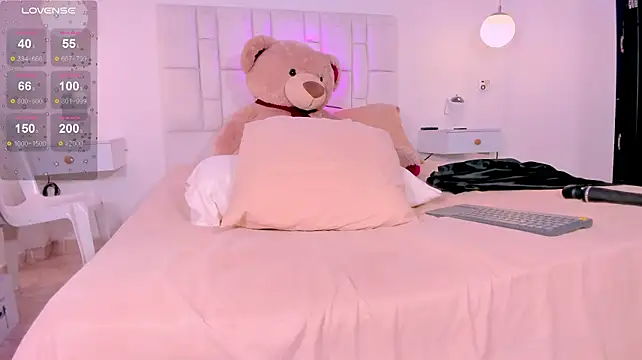 XXX chat uživo modela CodyTwink