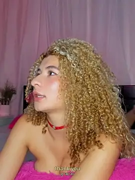 XXX chat uživo modela Evolet_Bee