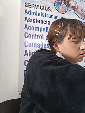 MEGAN--11 Adlı Modelin Canlı XXX Sohbeti