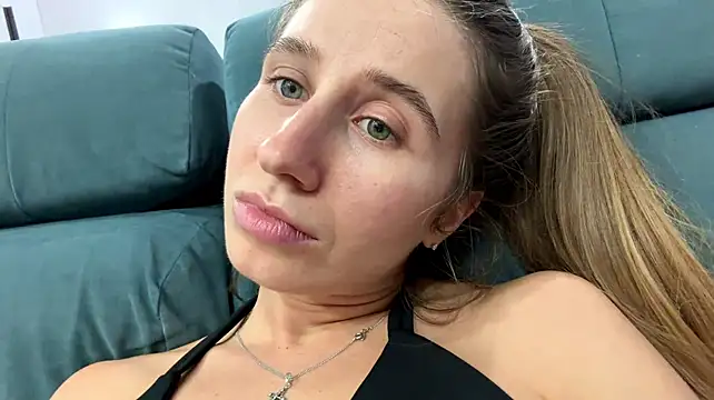 AnyaAfterDark Adlı Modelin Canlı XXX Sohbeti