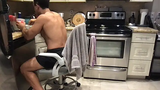 צ'אט XXX בשידור חי של BigGuyMuscle