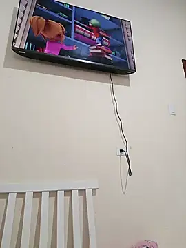 LauraMontaii XXX чат на живо
