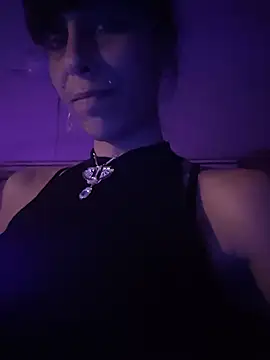 Chatroom XXX en direct de misscectito13