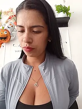 Nathaly_12 Live XXX-Chat