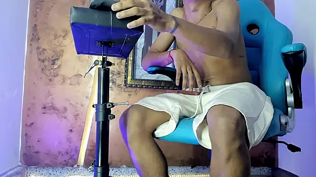 Chat XXX Live KALVIN_C