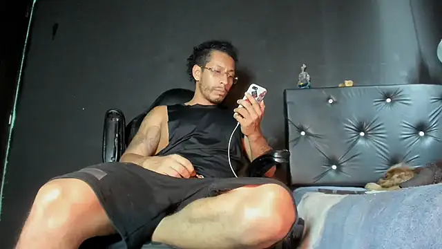 FuckHardlove Live XXX-Chat