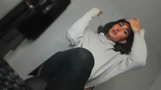 MistressNextDoor_ Obrolan Langsung XXX