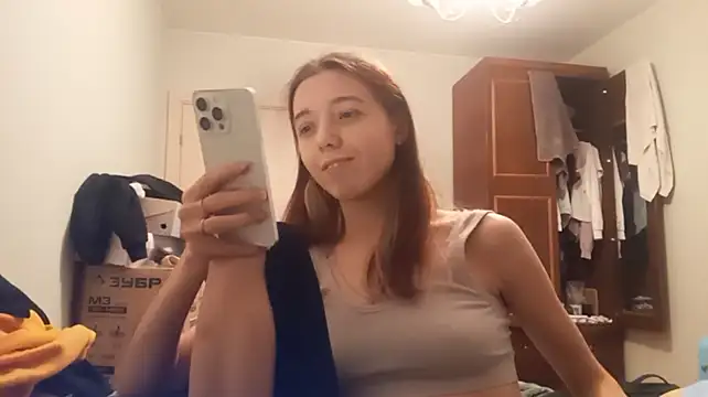 Chat +18 de NikiMazzo ao vivo