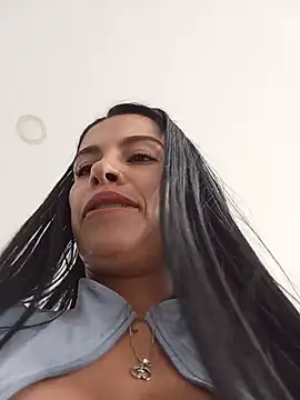 Nathaly_12's Live XXX Chat