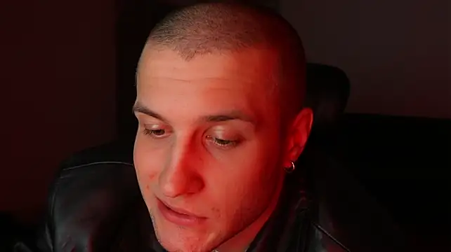Chat XXX ao vivo de Igor_Wilde