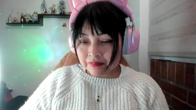 Chat XXX en directo de Shaddycute_