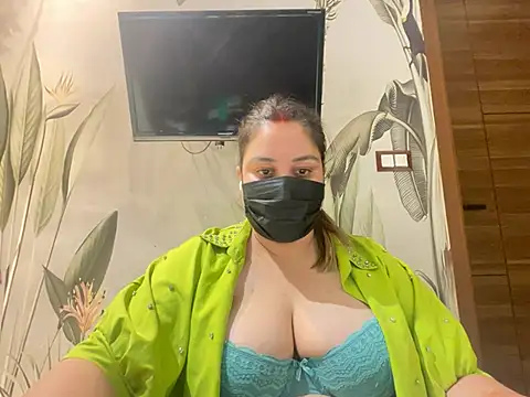 MeltingForager Chat XXX in diretta