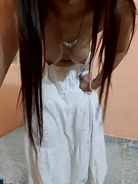 Amazing_Girl77 即時 XXX 聊天