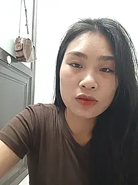 Emma-18t Adlı Modelin Canlı XXX Sohbeti