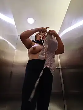 Pertunjukan Kamera Web __valentina18