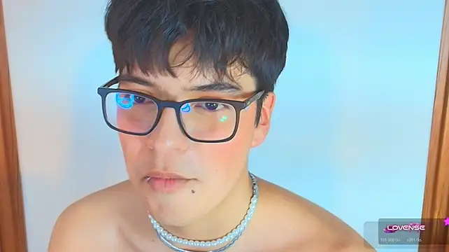 Milo_Wolff Live XXX-chat