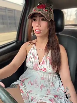 roxyrougee's Live XXX Chat