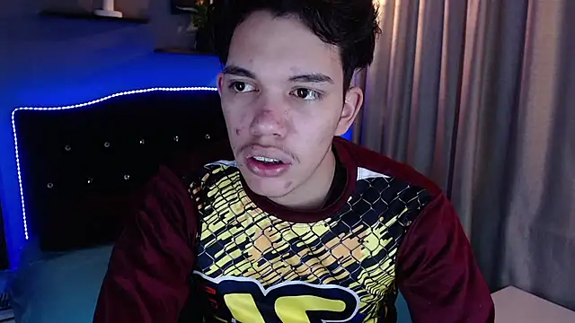 haku_nayro Chat XXX in diretta