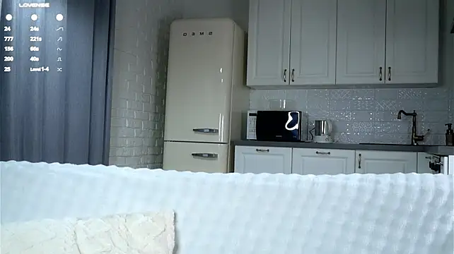 Chat XXX en directo de HolyNaomi