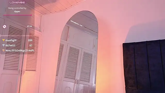 Katiaa_n's Live XXX Chat