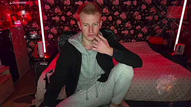 Chat XXX Live Vuitton