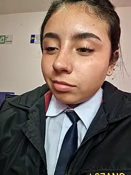 Angela__05 élő XXX-chatje