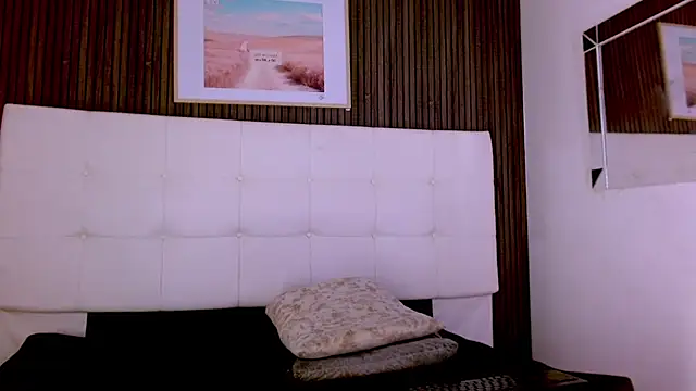 Maximo_Juli Live XXX-Chat